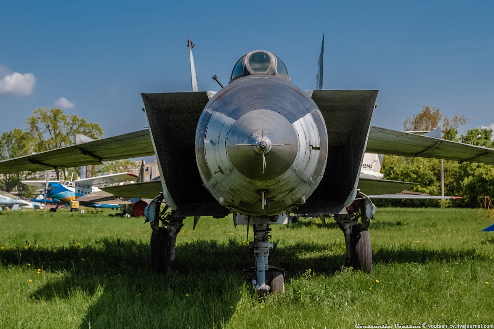 Государственный музей авиации Украины