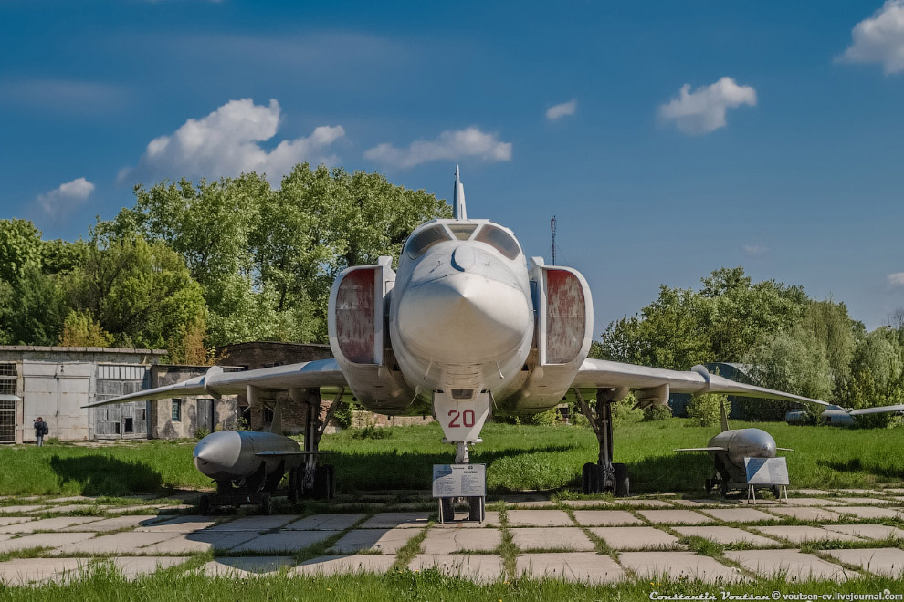 Государственный музей авиации Украины