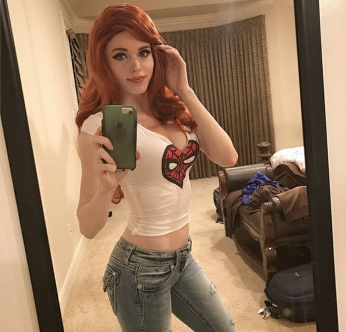 Фото с косплей-вечеринок