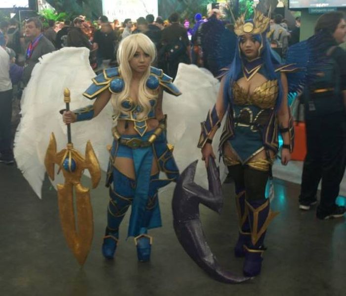 Фото с косплей-вечеринок