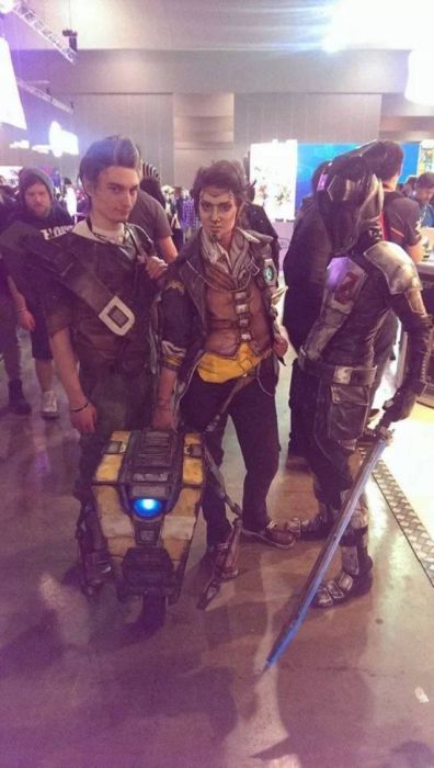Фото с косплей-вечеринок