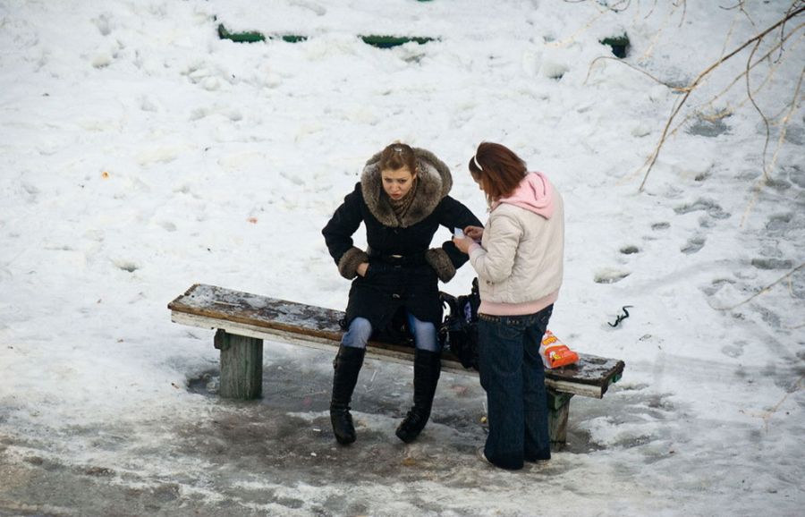 Жизнь на лавочке (23 фото)