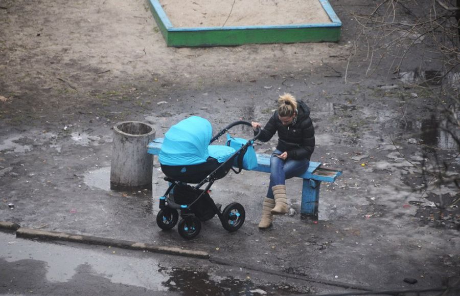 Жизнь на лавочке (23 фото)