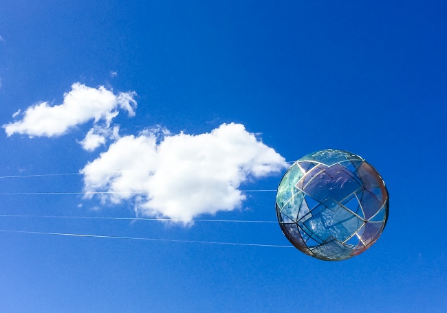 Cкульптур, над которыми не властны законы физики