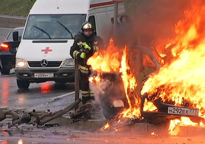 Погибшем в Москве водителем Maserati Ghibli оказался стритрейсер Артур Моисеев