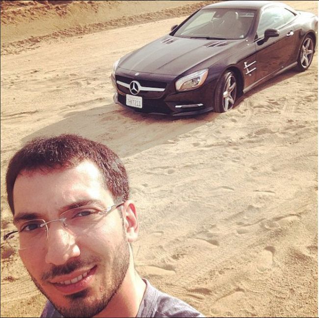 Погибшем в Москве водителем Maserati Ghibli оказался стритрейсер Артур Моисеев