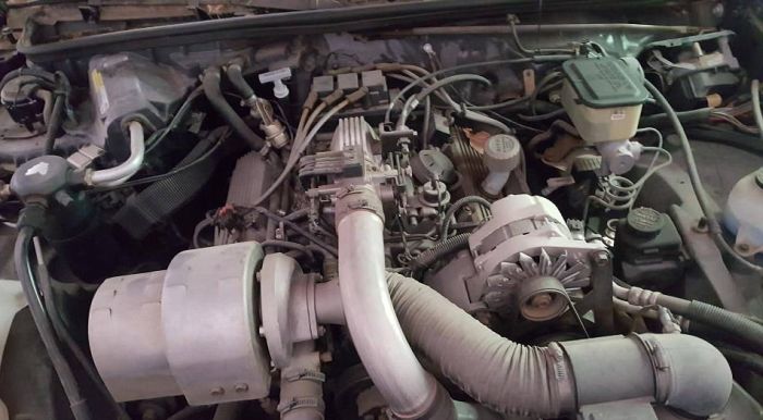 Пара автомобилей Buick Grand Nationals провела в гараже 30 лет