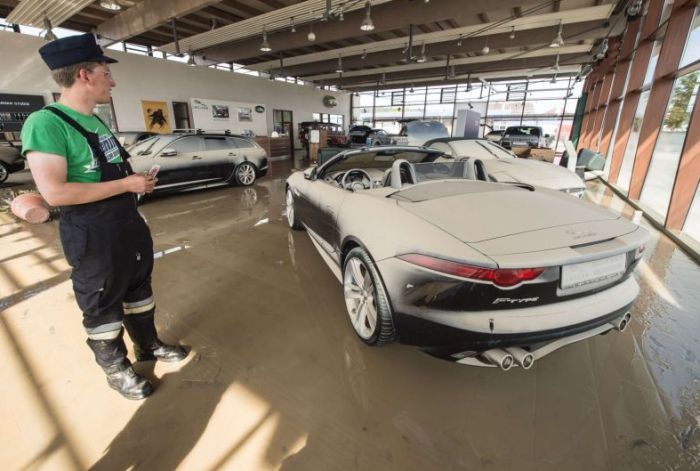 Утопленые машины в Германии