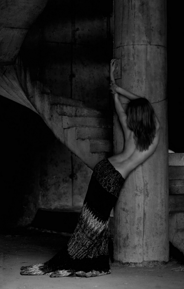 Великолепие женского тела на фотографиях Михаила Судакова