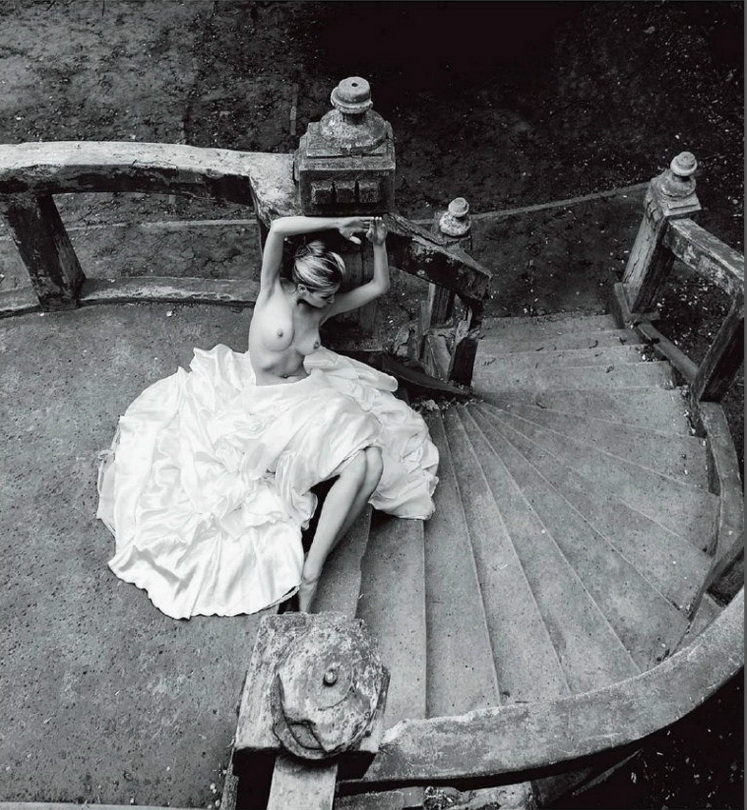 Великолепие женского тела на фотографиях Михаила Судакова