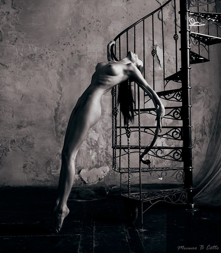 Великолепие женского тела на фотографиях Михаила Судакова