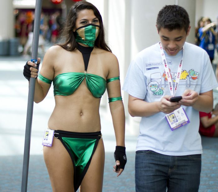 Девушки с Comic Con 2013