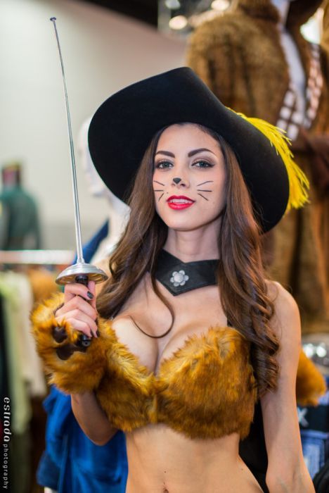Девушки с Comic Con 2013