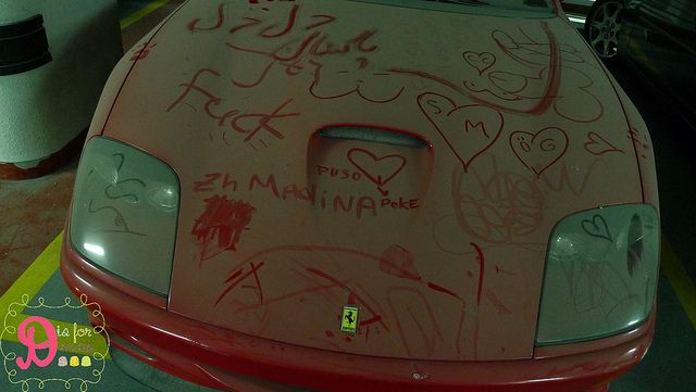 Вся правда о брошенных суперкарах Дубая