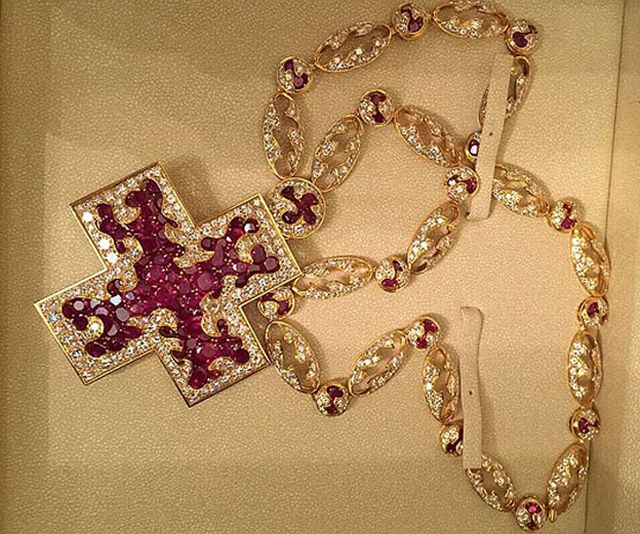 Богатства, найденные у известных коррупционеров