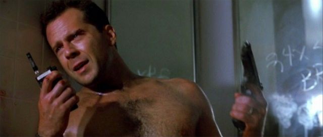 Как актер Брюс Уиллис стал знаменитым Крепким орешком