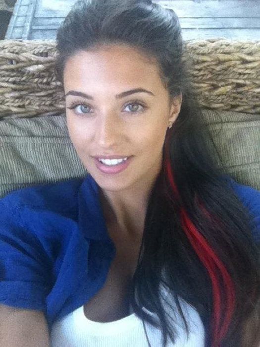 Очень красивые девушки (42 фото)