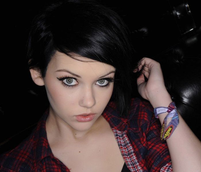 Очень красивые девушки (42 фото)