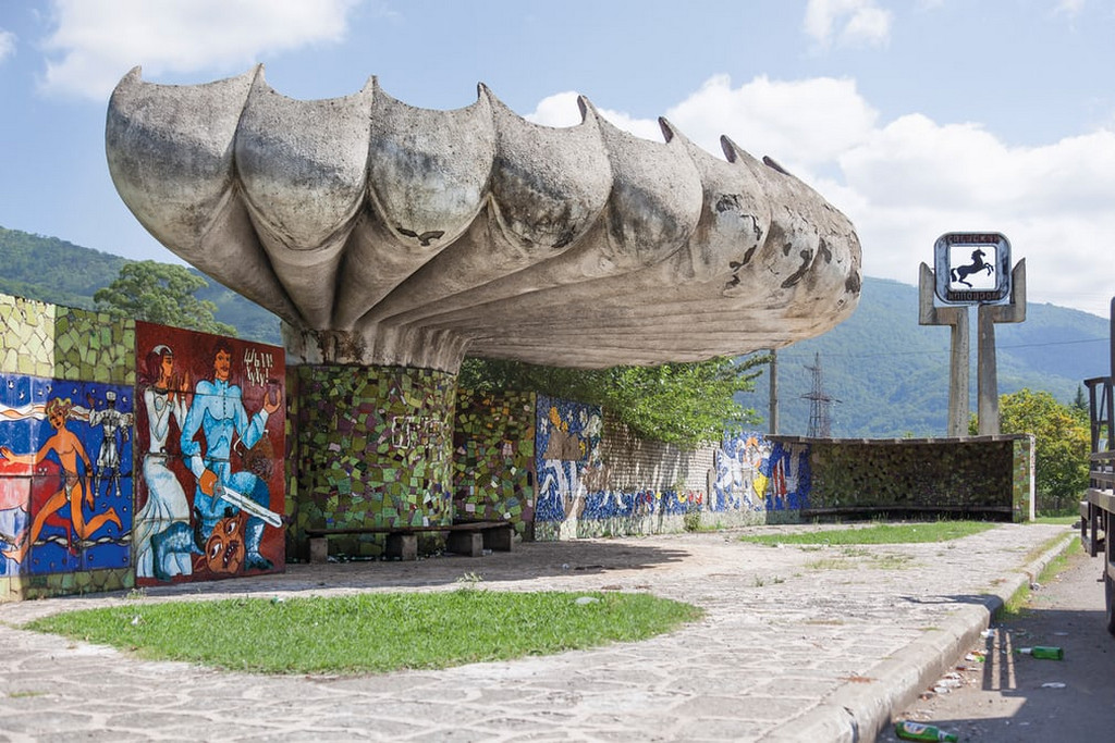 Советские автобусные остановки в объективе канадского фотографа Советские автобусные остановки в объективе канадского фотографа