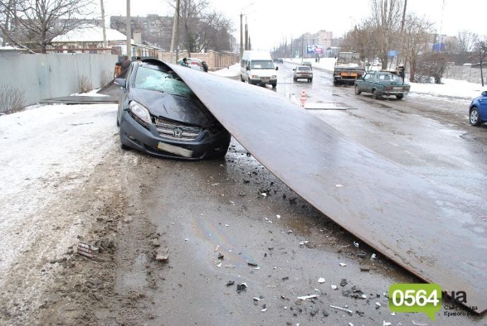 Авария на трассе (11 фото)