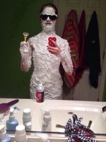 «Удалите этих людей из Интернета!» или живописная подборка юзеров, которые сделали все возможное, чтобы заслужить гордый титул «худшее селфи года» «Удалите этих людей из Интернета!» или живописная подборка юзеров, которые сделали все возможное, чтобы заслужить гордый титул «худшее селфи года»