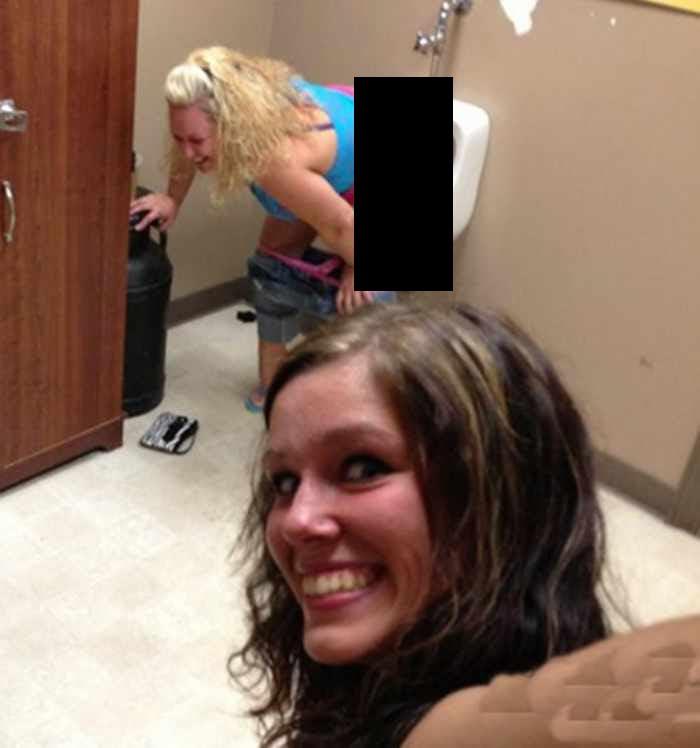 «Удалите этих людей из Интернета!» или живописная подборка юзеров, которые сделали все возможное, чтобы заслужить гордый титул «худшее селфи года» «Удалите этих людей из Интернета!» или живописная подборка юзеров, которые сделали все возможное, чтобы заслужить гордый титул «худшее селфи года»