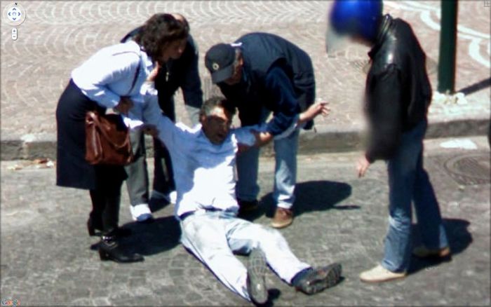 Странные фотографии с Google Street. Часть 2