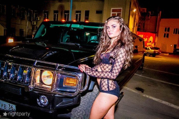 Наши девушки и автомобили (40 фото)