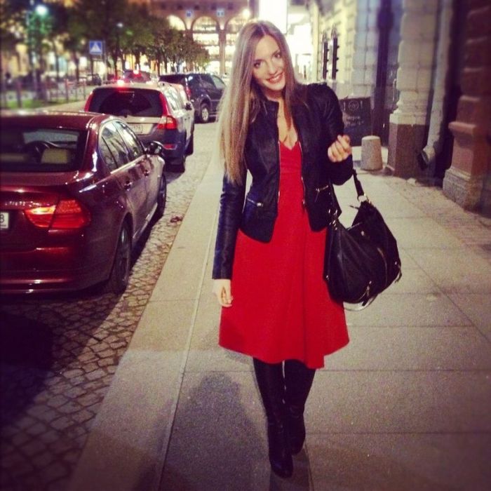 Наши девушки и автомобили (40 фото)