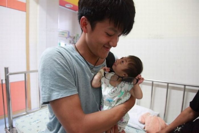 Самая маленькая девочка в мире (7 фото) Самая маленькая девочка в мире (7 фото)