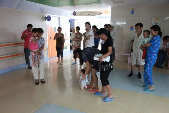 Самая маленькая девочка в мире (7 фото) Самая маленькая девочка в мире (7 фото)