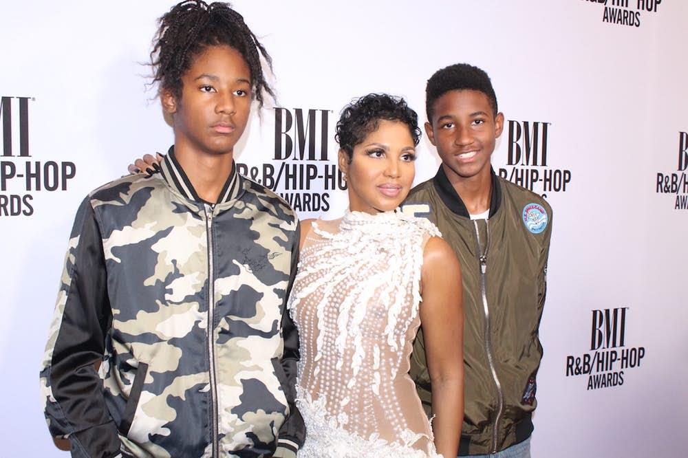 «Папа, мама, за что вы меня ненавидите?» или «звездные» родители, которым стоило запретить давать имена своим детям «Папа, мама, за что вы меня ненавидите?» или «звездные» родители, которым стоило запретить давать имена своим детям