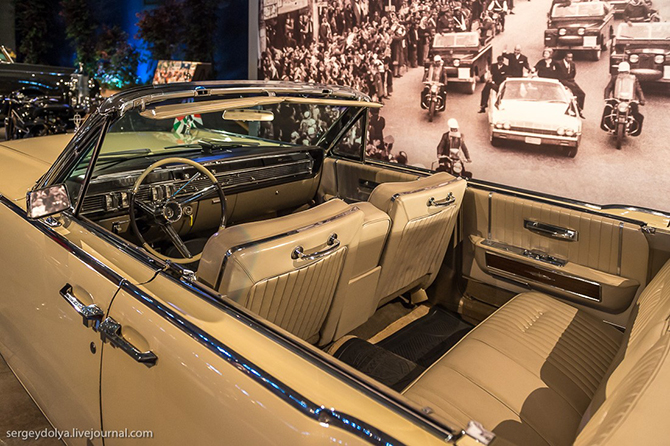 Потрясающий королевский автопарк в Иордании