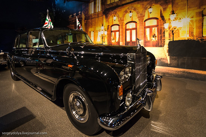 Потрясающий королевский автопарк в Иордании