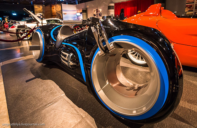 Потрясающий королевский автопарк в Иордании