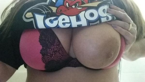 Большие титяшки