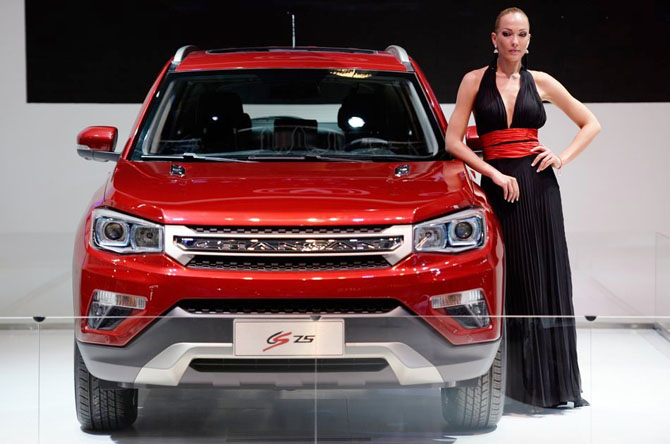 Девушки Франкфуртского автосалона 2013