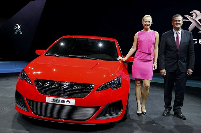 Девушки Франкфуртского автосалона 2013