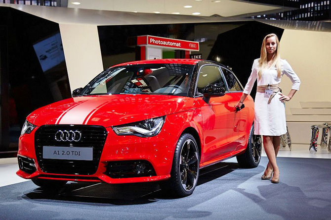 Девушки Франкфуртского автосалона 2013