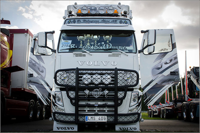 Фестиваль впечатляющих грузовиков Фестиваль впечатляющих грузовиков