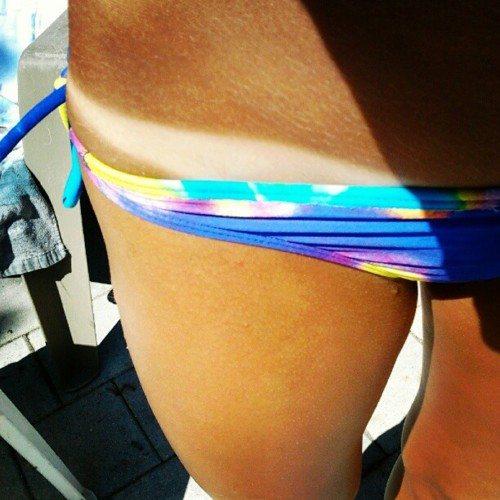 Загорелые сексуальные девушки (28 фото)