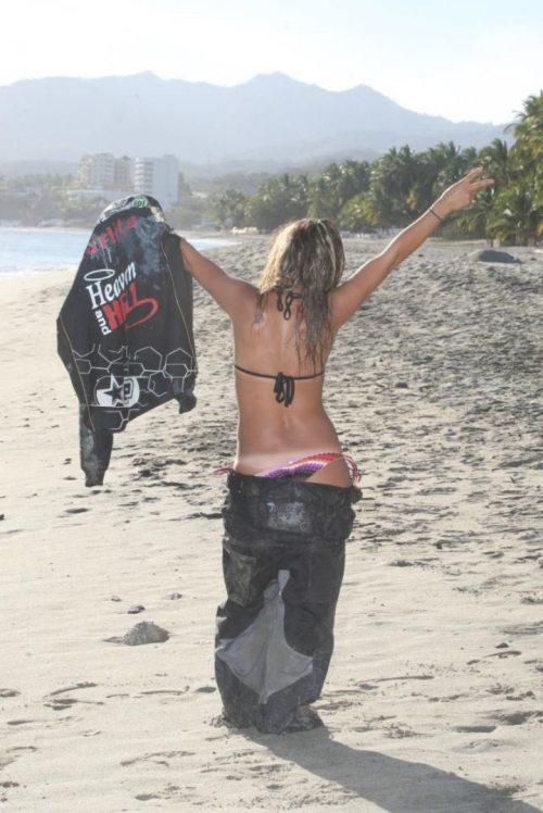 Загорелые сексуальные девушки (28 фото)