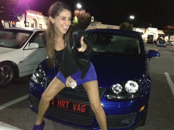 Девчонки дурачатся