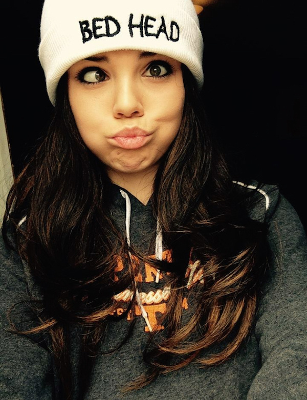 Девчонки дурачатся