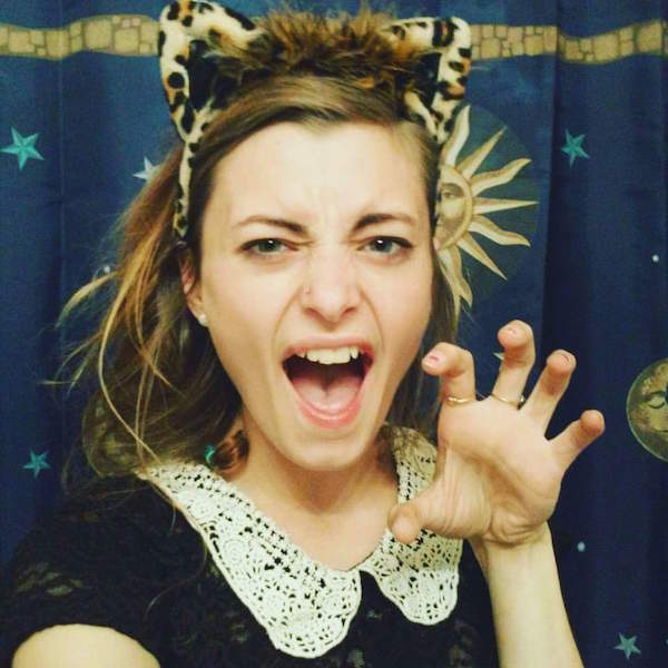 Девчонки дурачатся