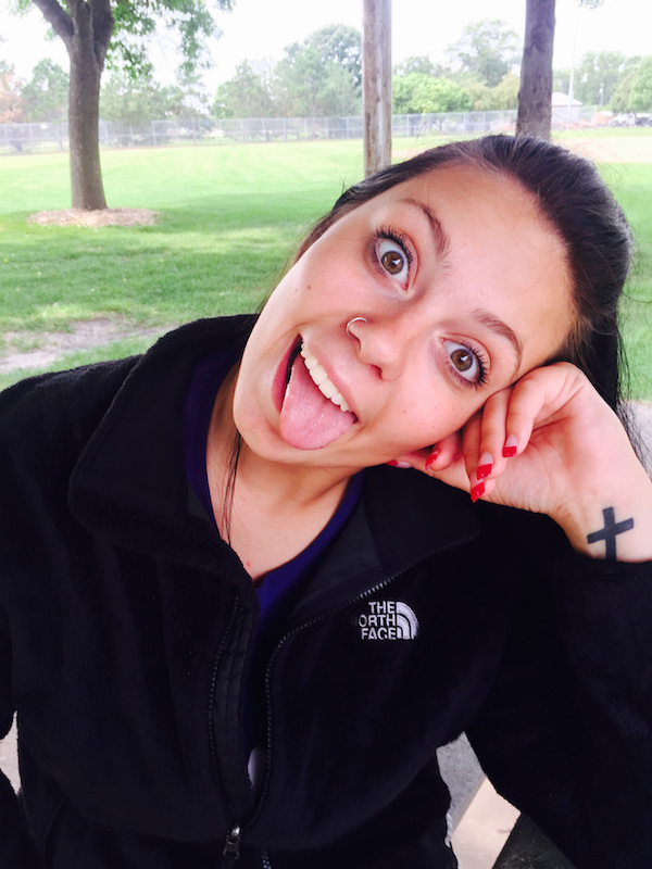 Девчонки дурачатся