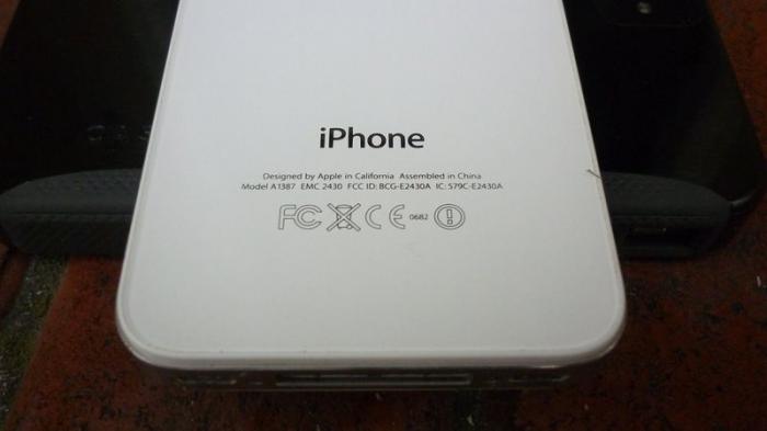 Что означают символы на задней панели вашего гаджета (9 фото)