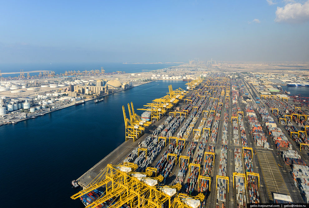 Дубай с вертолета Дубай с вертолета