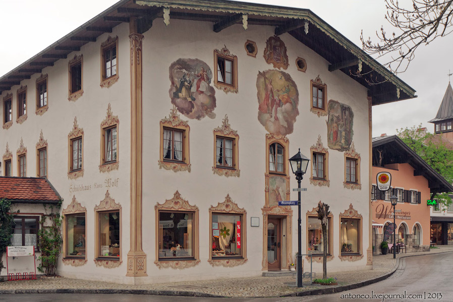 Сказочная деревушка в баварских Альпах Сказочная деревушка в баварских Альпах