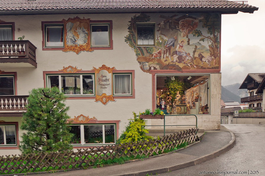 Сказочная деревушка в баварских Альпах Сказочная деревушка в баварских Альпах